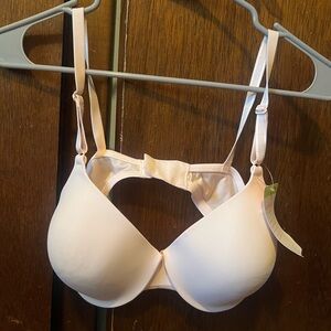 38B Baby Pink Warner’s Cushioned Underwire Bra Size